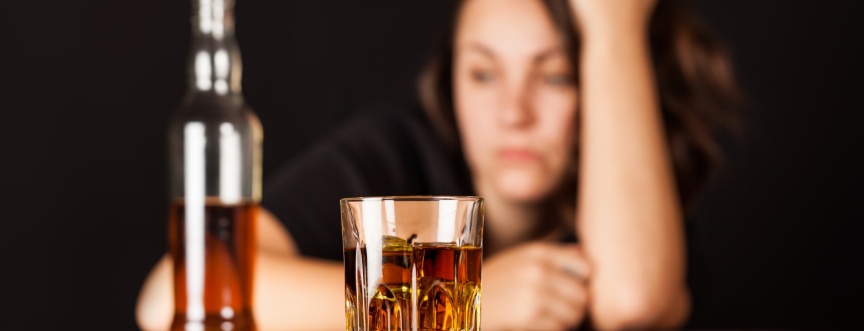 Alkoholizm – jak leczyć? Zaburzenia psychiczne w uzależnieniu od alkoholu
