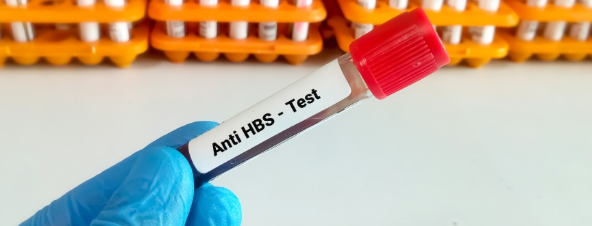 Antygen HBs – kiedy wykonać badanie, czy badać się w ciąży? Co oznacza wynik dodatni, a co ujemny?