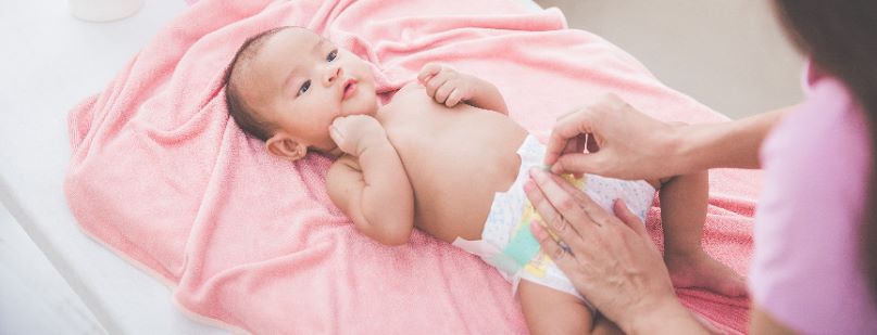 Biegunka u noworodka – jak rozpoznać? Jak pomóc niemowlęciu z biegunką