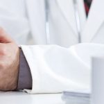 Chorób autoimmunologicznych jest dużo - dotyczą m. in. skóry, stawów, tarczycy, jelit.