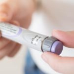 Diabulimia to zaburzenie odżywiania, które dotyczy osób chorych na cukrzycę i polega na pomijaniu dawek insuliny, aby stracić na wadze.
