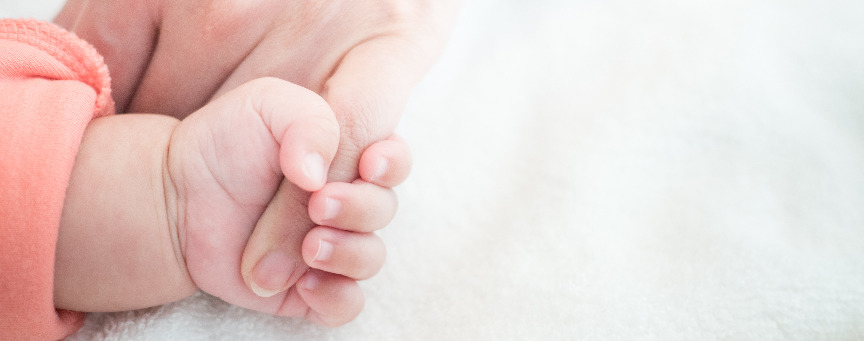 Fenyloketonuria jest uwarunkowaną genetycznie chorobą metaboliczną. Chorzy muszą pilnować specjalnej diety. Objawy pojawiają się w pierwszych miesiącach życia.