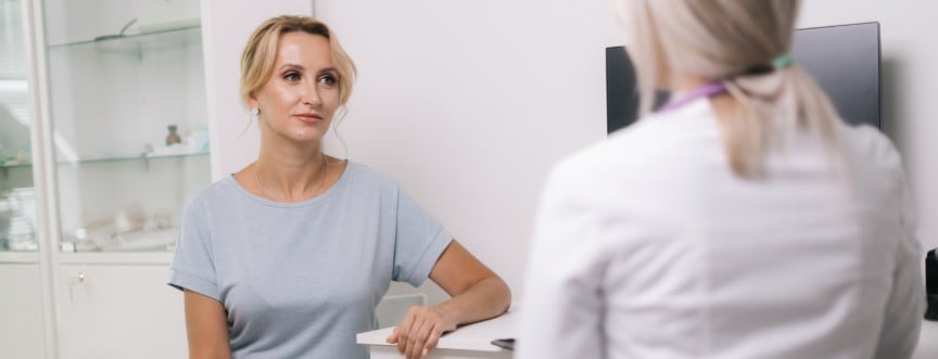 Hiperandrogenizm – przyczyny, objawy, badania. Jak wygląda leczenie?