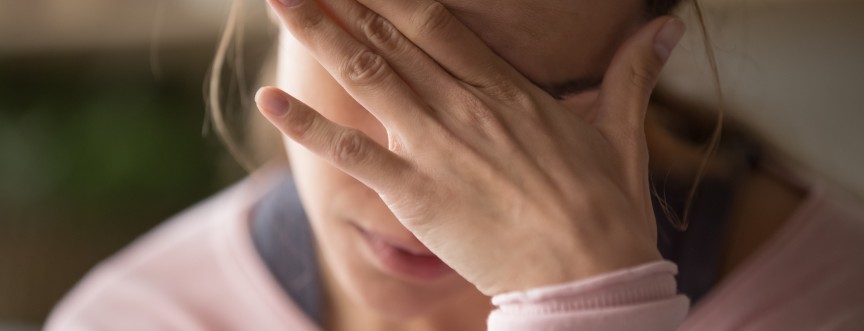 Krótkotrwałe nawracające zaburzenia depresyjne i dysforyczny zespół przedmiesiączkowy (PMDD)