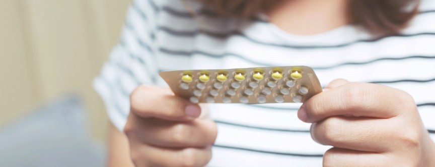 Na czym polega antykoncepcja hormonalna?