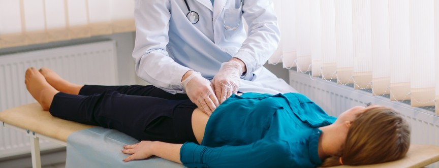 Objaw Blumberga – charakterystyka. Kiedy występuje i jak wygląda badanie?