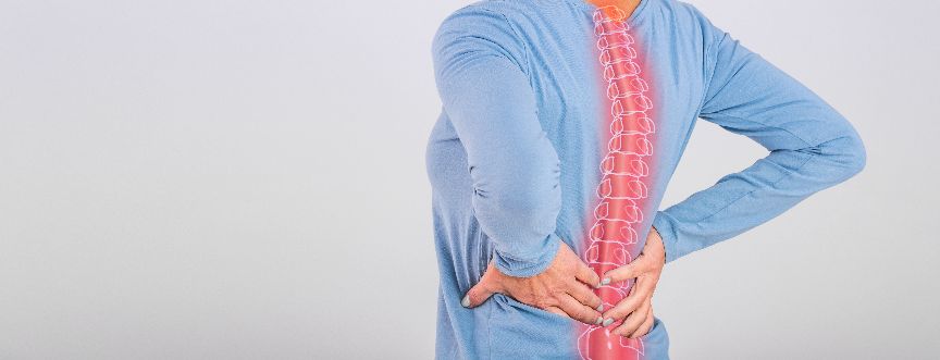 Przepuklina kręgosłupa – jakie są jej objawy i jak ją leczyć?