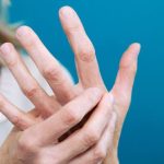 Reumatyzm to nazwa grupy schorzeń dotyczących układu ruchu.