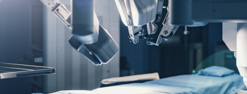 Robotyka w medycynie pozwala poprawić bezpieczeństwo operacji i umożliwia ich zdalne przeprowadzanie.
