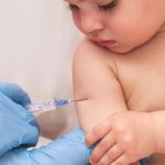 Szczepienie na pneumokoki może być przeprowadzone u dzieci od 6. tygodnia życia.