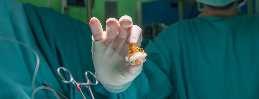 Zastawka biologiczna – czym różni się od mechanicznej?