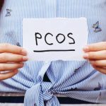 Zespół policystycznych jajników (PCOS) to częsty problem kobiet w wieku rozrodczym.