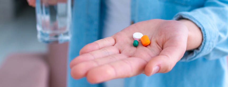 Zespół serotoninowy – objawy i leczenie. Po jakich lekach występuje?