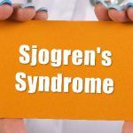 Zespół Sjögrena to choroba autoimmunologiczna.