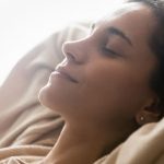Trening autogenny Schultza jako metoda relaksacji / Fot. Adobe Stock
