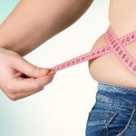 Badania wykonywane w Polsce od początków XXI wieku wskazują na znaczący wzrost częstości występowania zespołu metabolicznego w populacji – szacuje się, że wśród dorosłych mieszkańców naszego kraju, kryteria diagnostyczne zespołu metabolicznego spełnia średnio 33% kobiet i 39% mężczyzn (wg badania WOBASZ z 2014 r.) / Fot. Adobe Stock