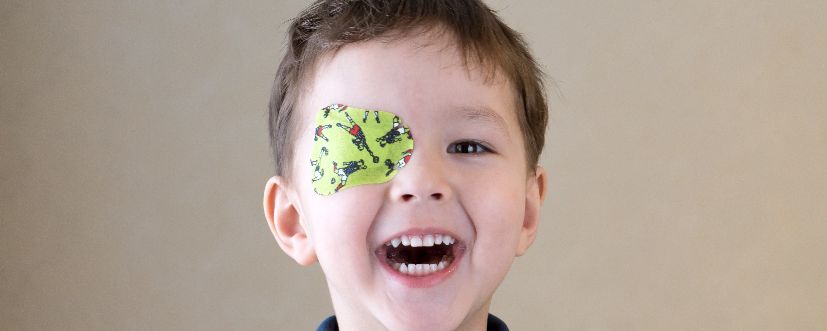 Leniwe oko (amblyopia) u dorosłych i dzieci – objawy i leczenie