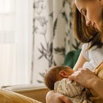 karmienie niemowlęcia piersią i mieszane