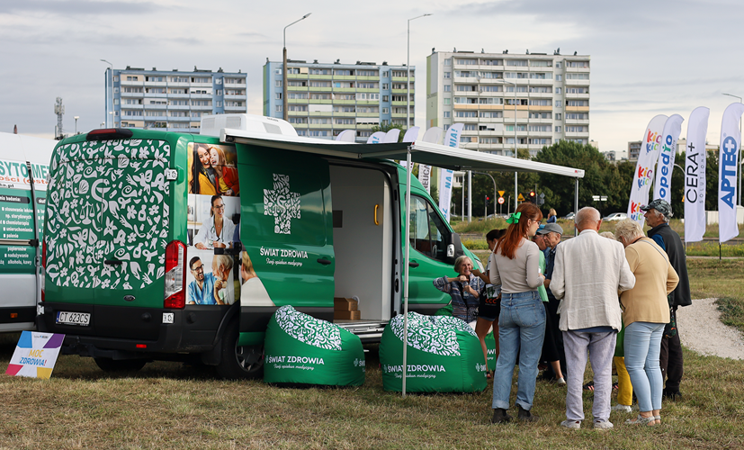 Pacjenci w busie Świata Zdrowia, korzystający z badań profilaktycznych