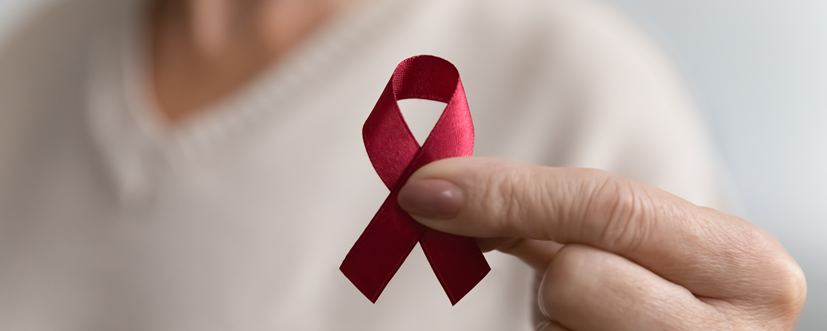 Międzynarodowy Dzień Pamięci Zmarłych na AIDS – 17 maja 2026. Świece, które przypominają o tym, że możemy działać inaczej